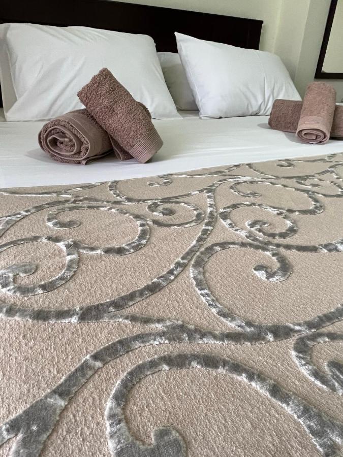 Bluemoon Suites Sarande Ngoại thất bức ảnh