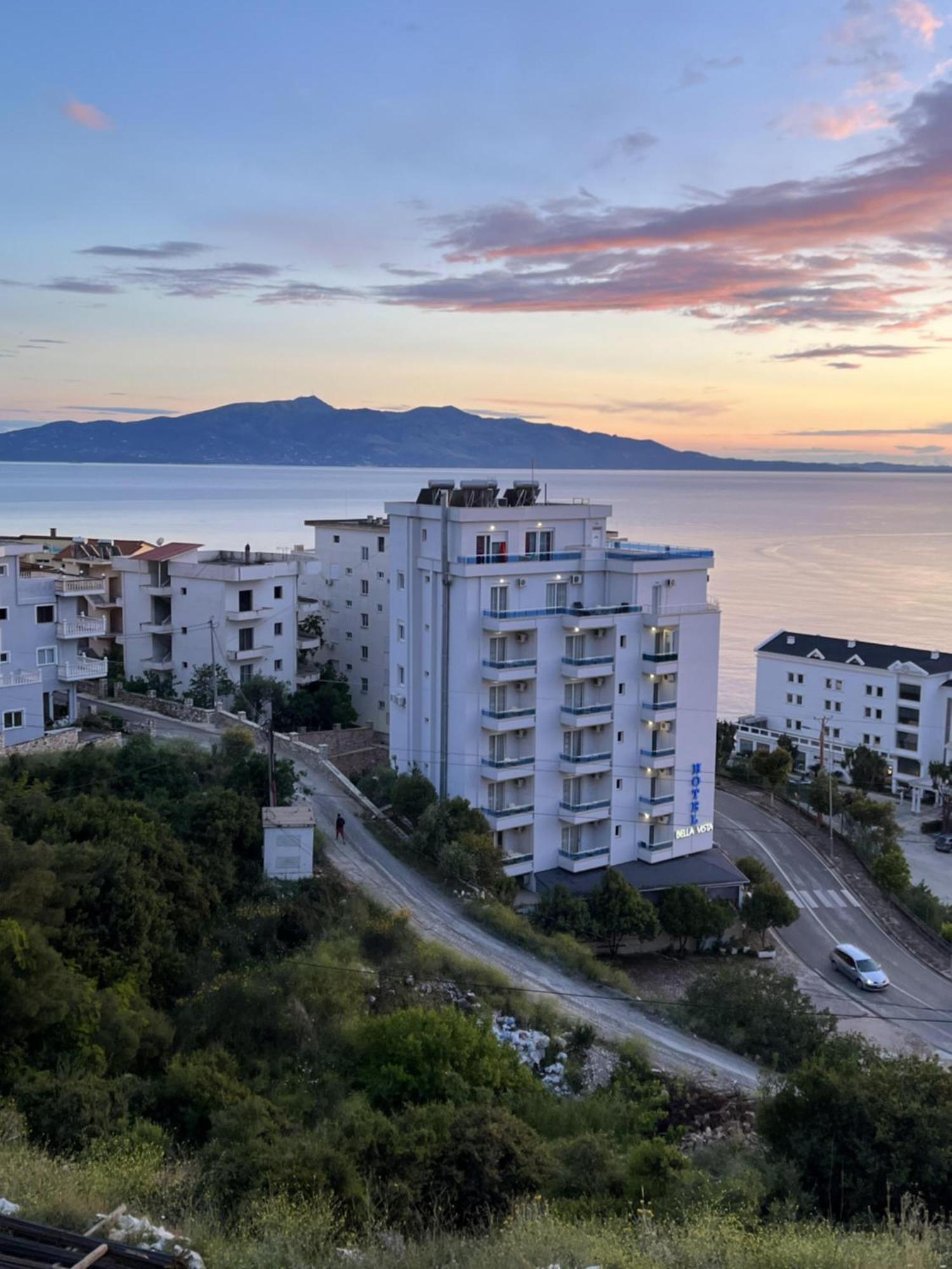 Bluemoon Suites Sarande Ngoại thất bức ảnh