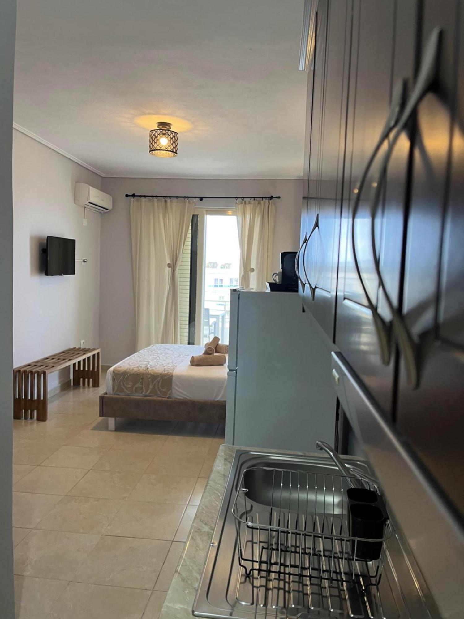 Bluemoon Suites Sarande Ngoại thất bức ảnh