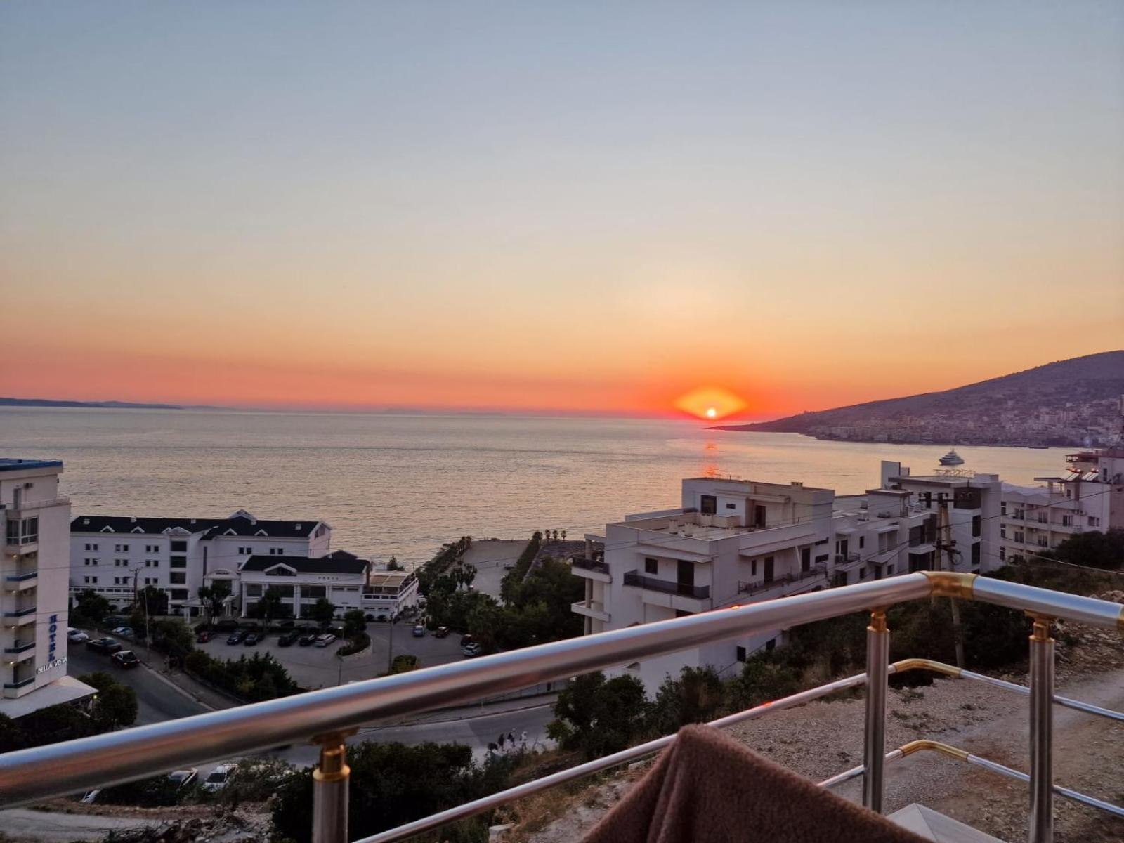 Bluemoon Suites Sarande Ngoại thất bức ảnh