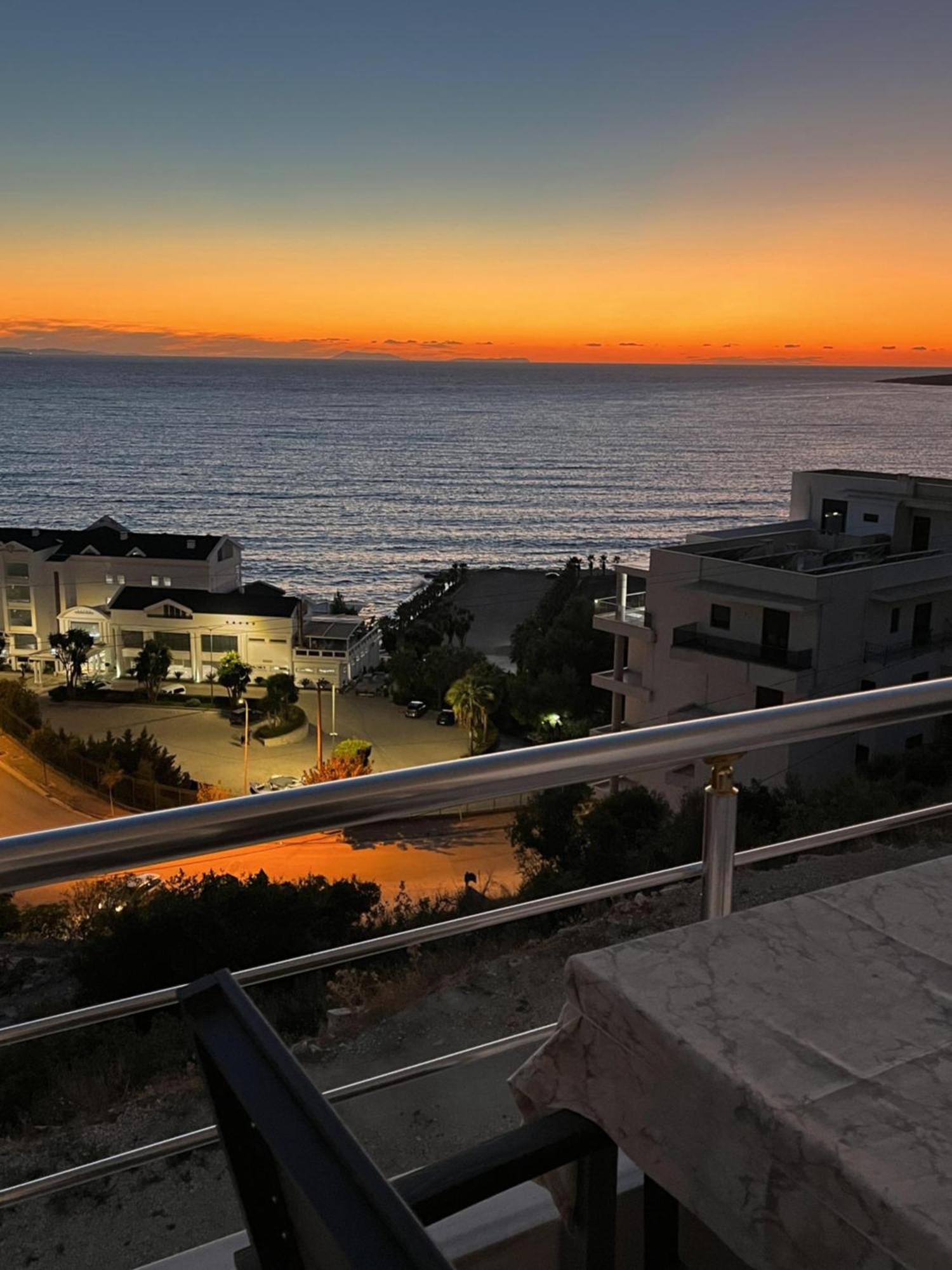 Bluemoon Suites Sarande Ngoại thất bức ảnh