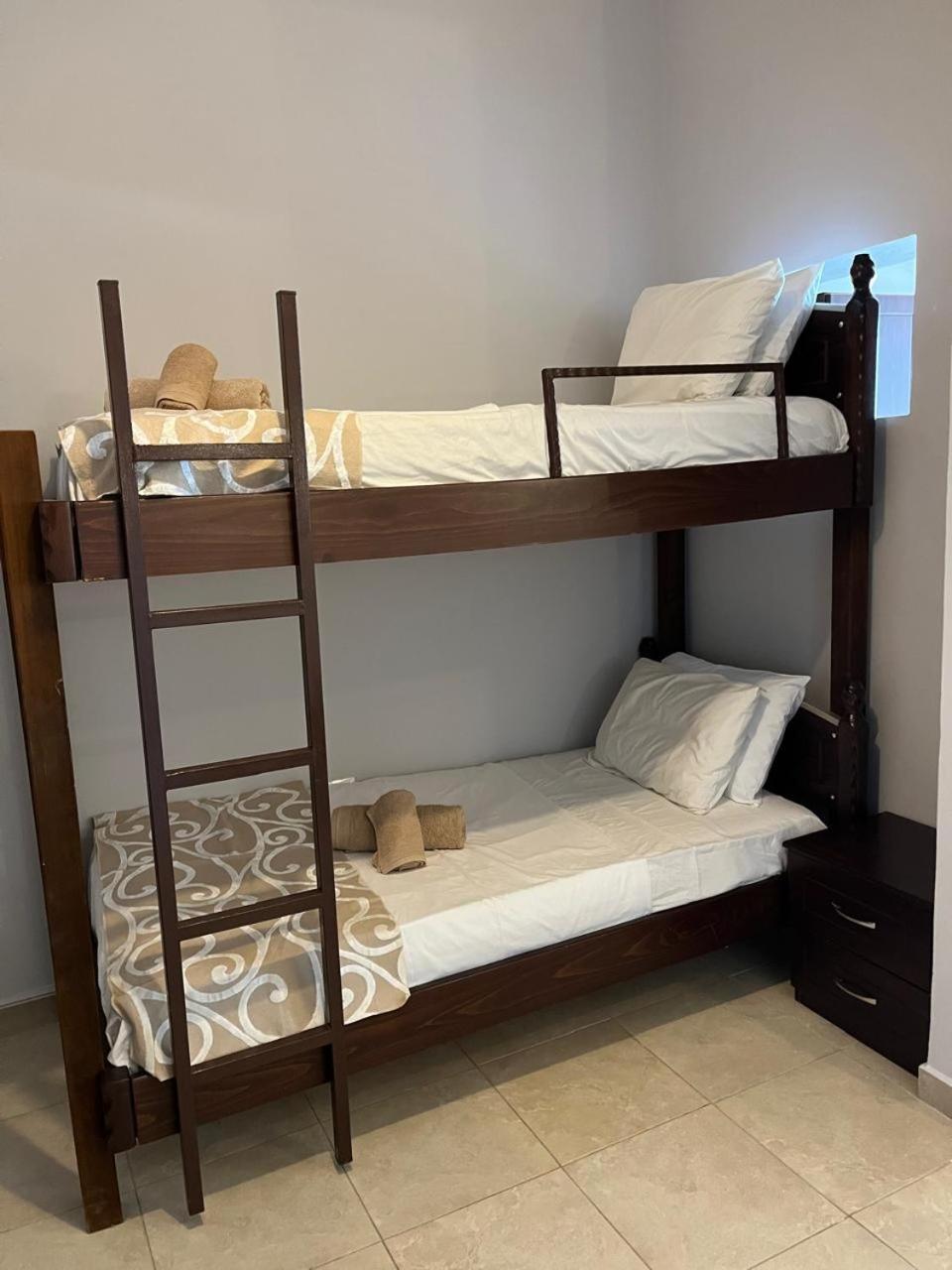 Bluemoon Suites Sarande Ngoại thất bức ảnh